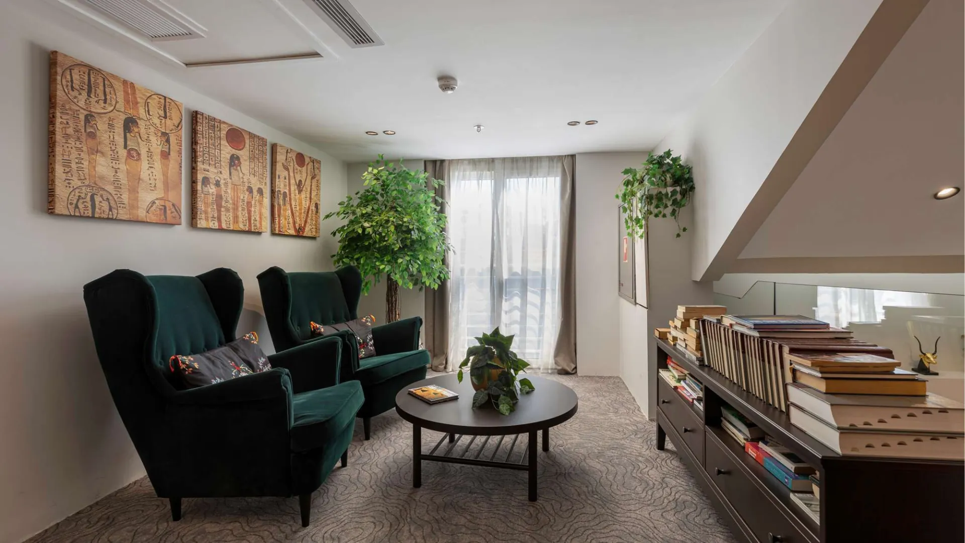 Reading lounge and library